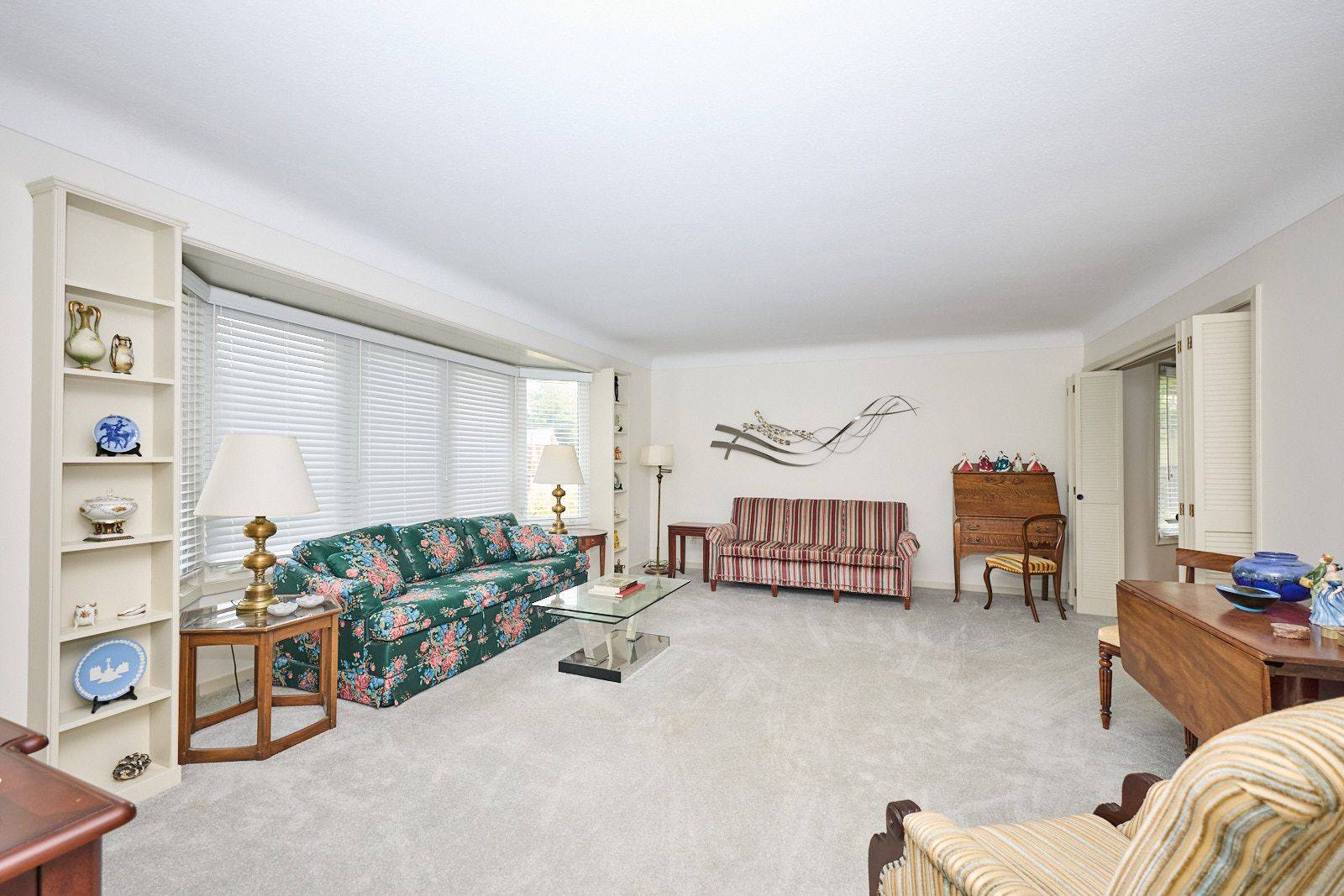 Welland, ON L3C 4Y6,6 Glendale DR