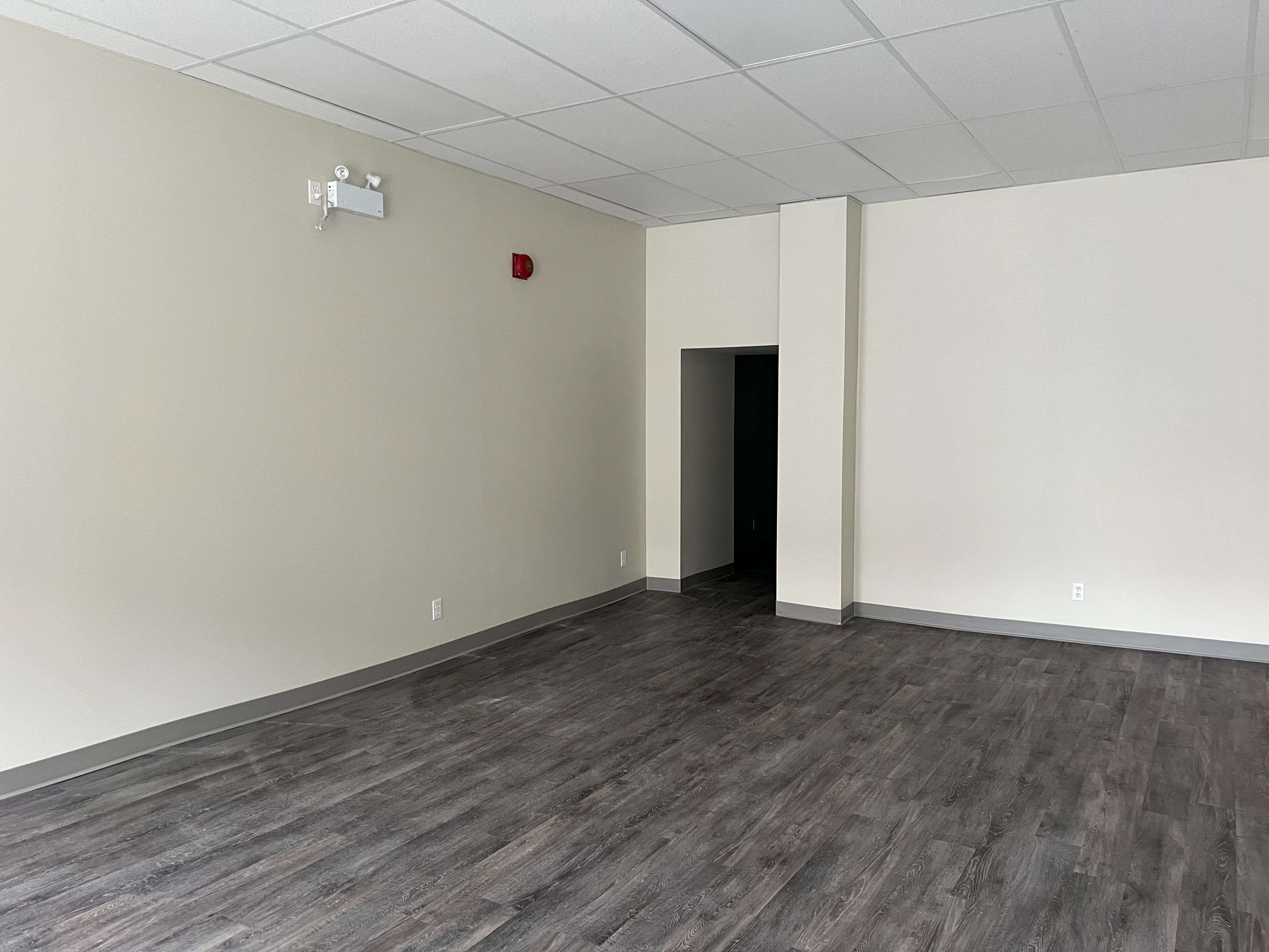 Peterborough Central, ON K9H 2H6,187-189 Simcoe ST