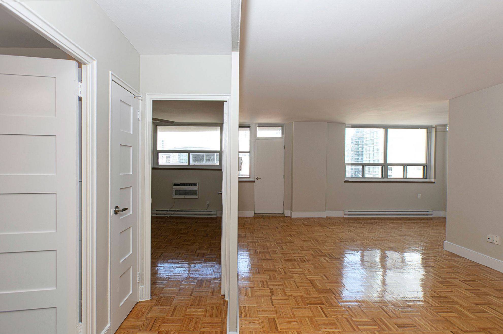 Toronto C08, ON M4Y 1M8,55 Isabella ST #1002