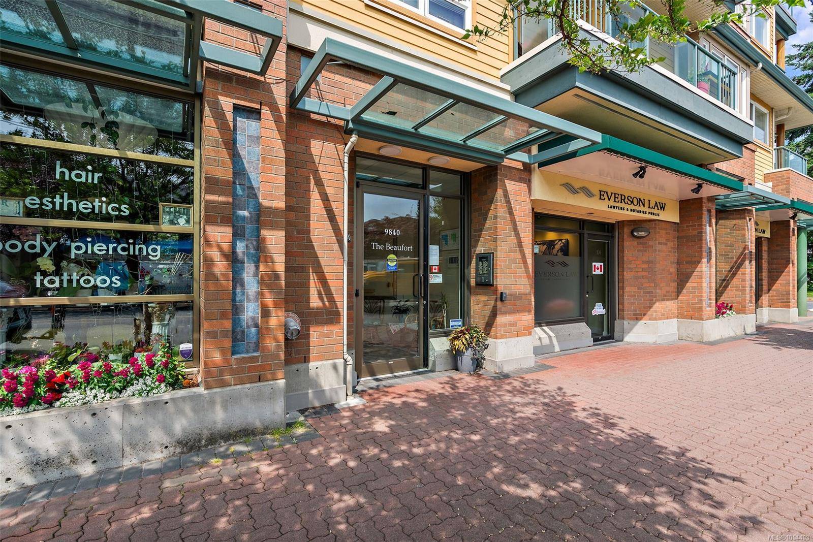 Sidney, BC V8L 2X3,9840 Fifth St #211