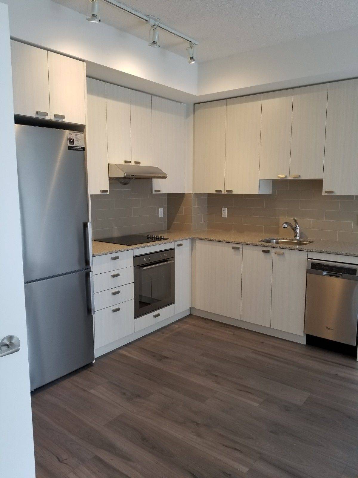 Toronto C15, ON M2J 0C9,50 Ann O'reilly RD #907