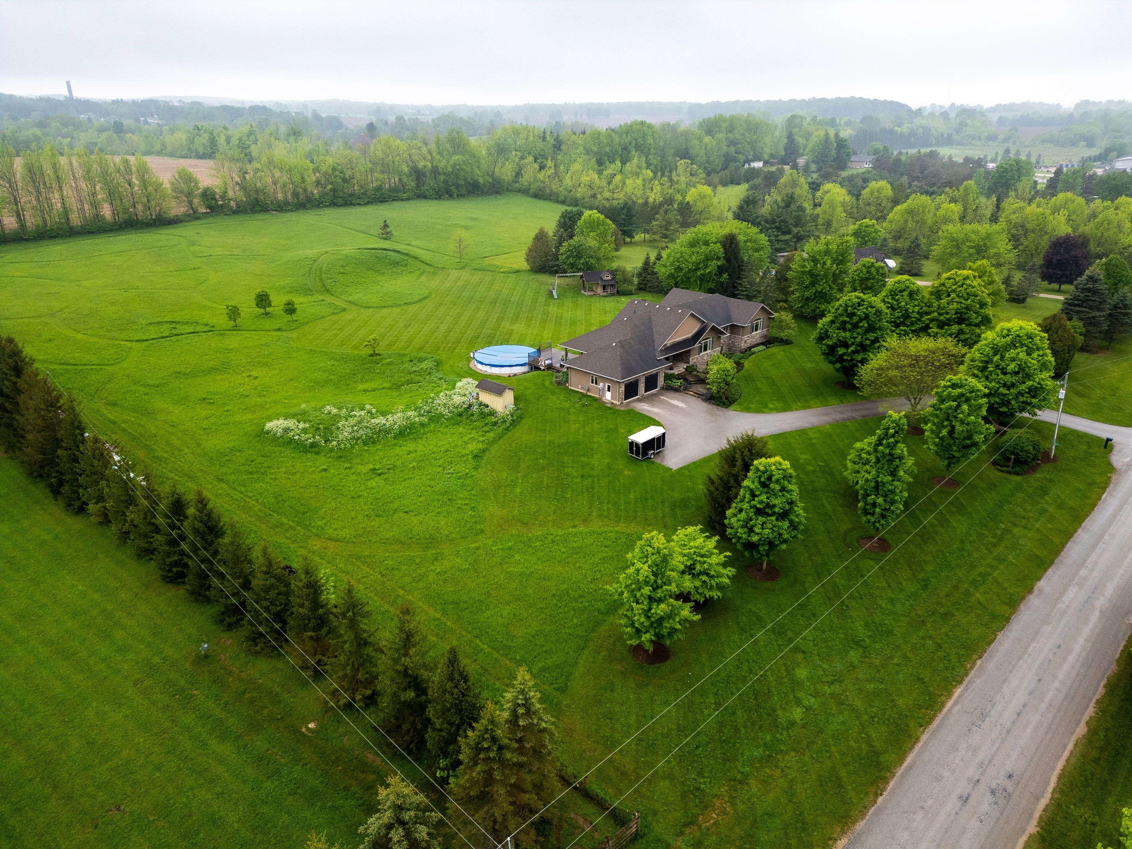 Chatsworth, ON N0H 1G0,023038 Holland-Sydenham Townline