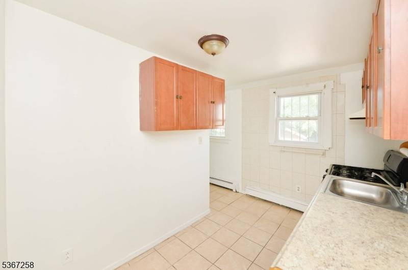 Newark City, NJ 07107,100 9Th St