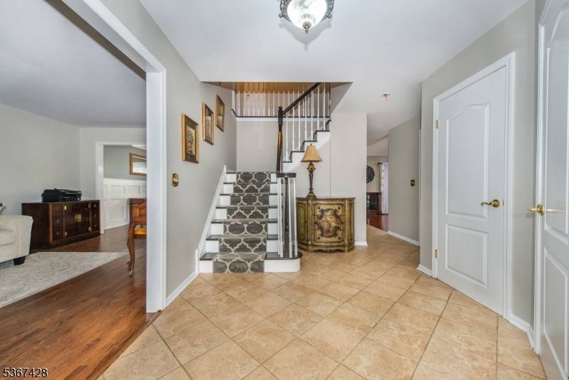 Jefferson Twp., NJ 07849,14 Windjammer Dr