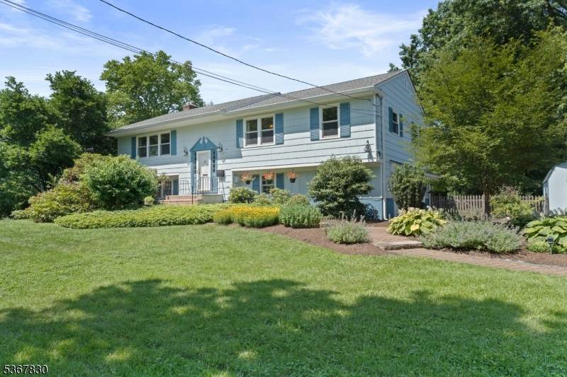 Somerville Boro, NJ 08876,179 N Middaugh St