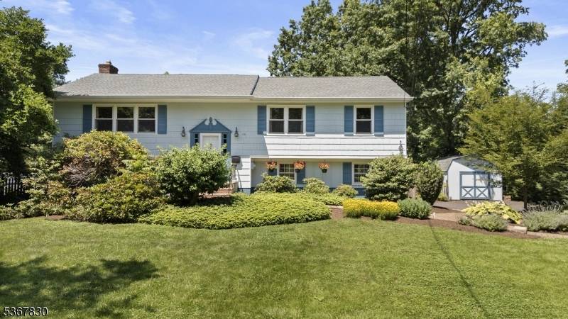 Somerville Boro, NJ 08876,179 N Middaugh St
