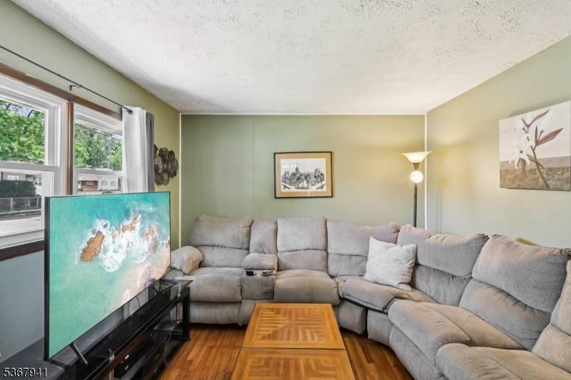 Woodbridge Twp., NJ 07001,30 Clark Pl