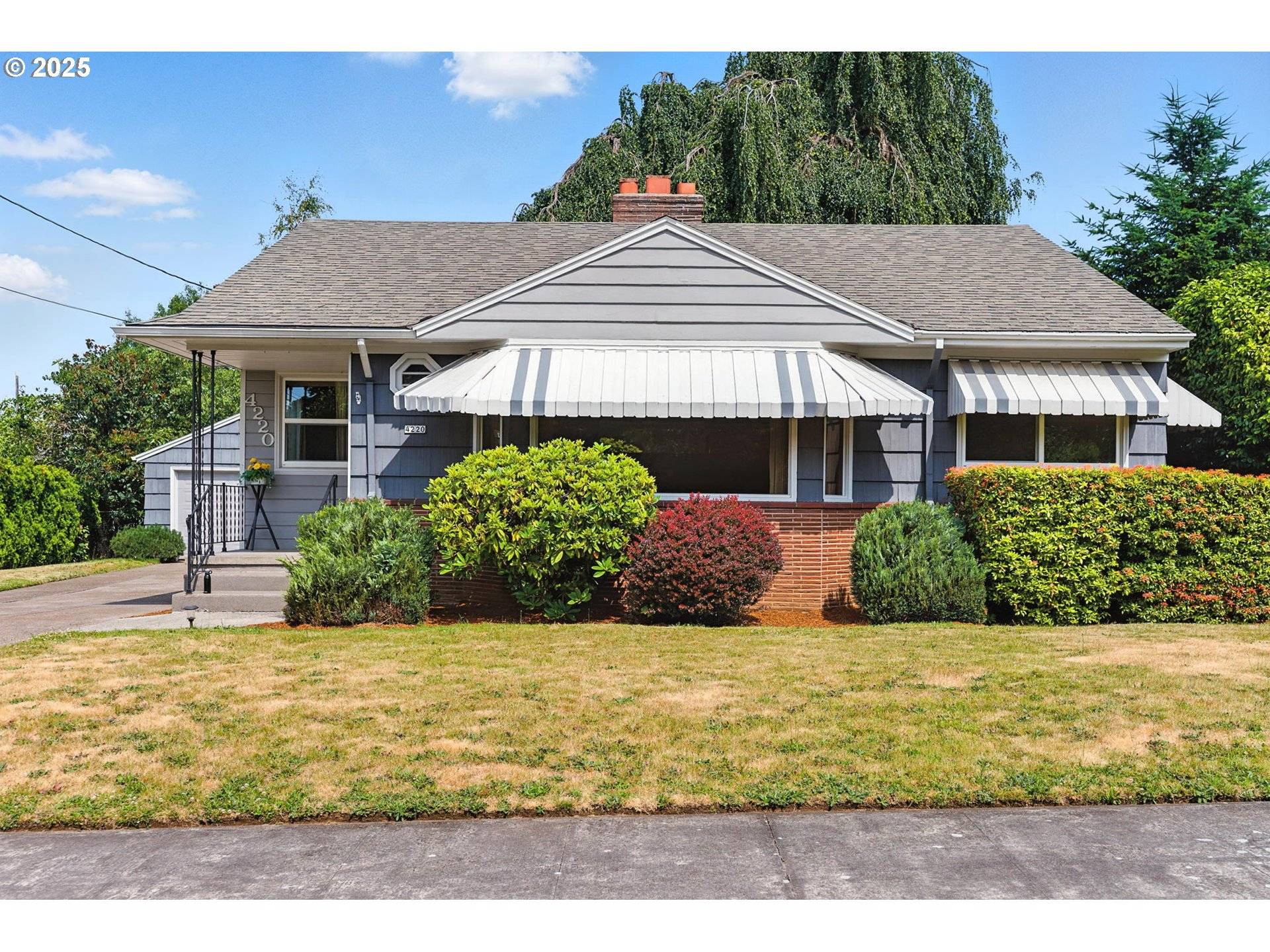 Portland, OR 97218,4220 NE 64TH AVE