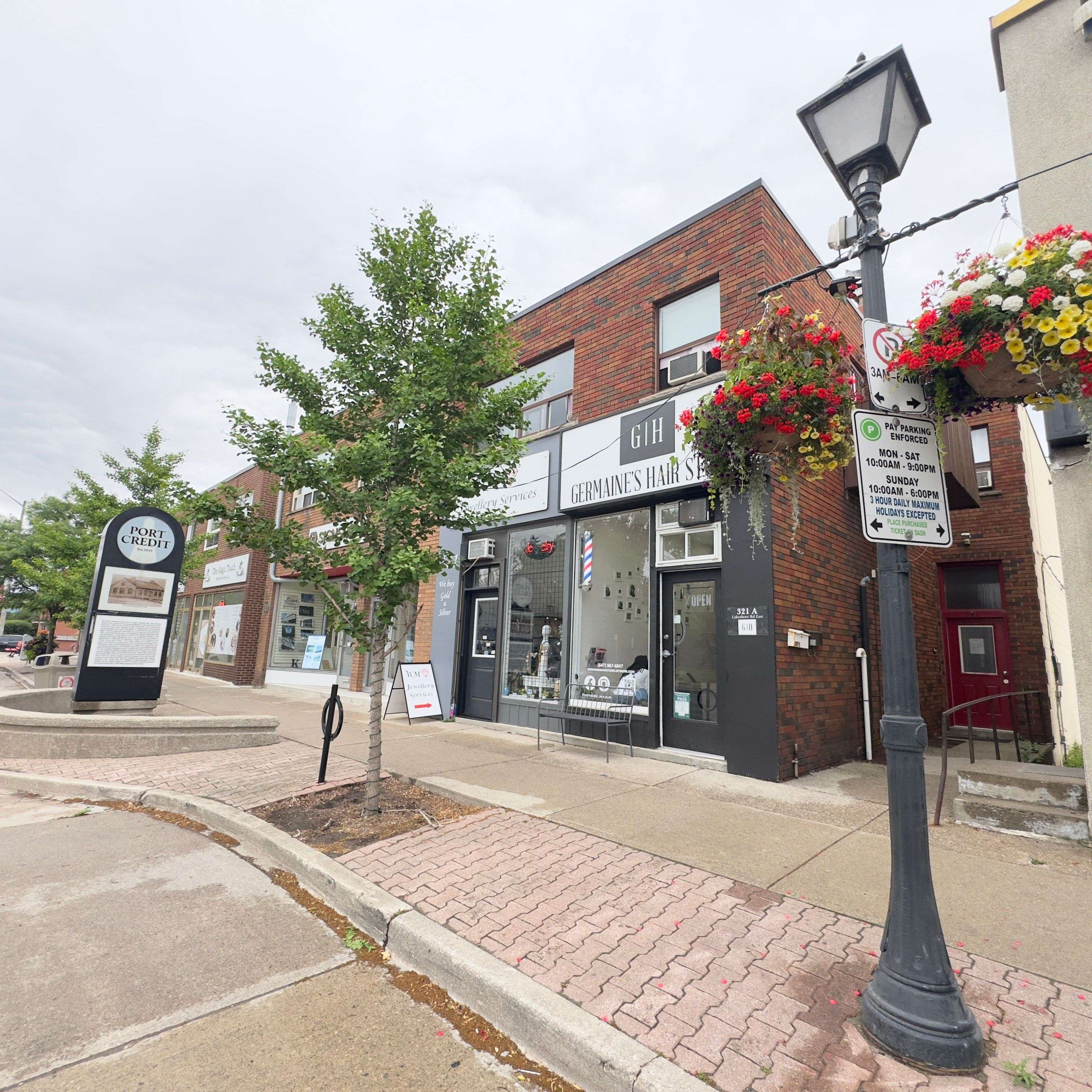 Mississauga, ON L5G 1H3,321 Lakeshore RD E #3