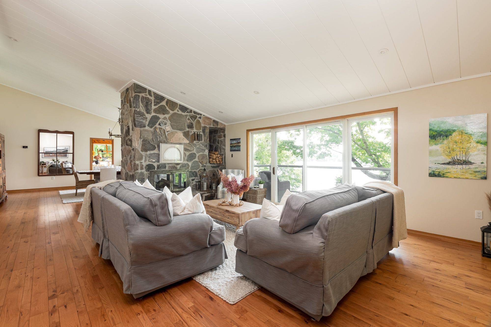 Huntsville, ON P1H 2J2,54 Rowan DR
