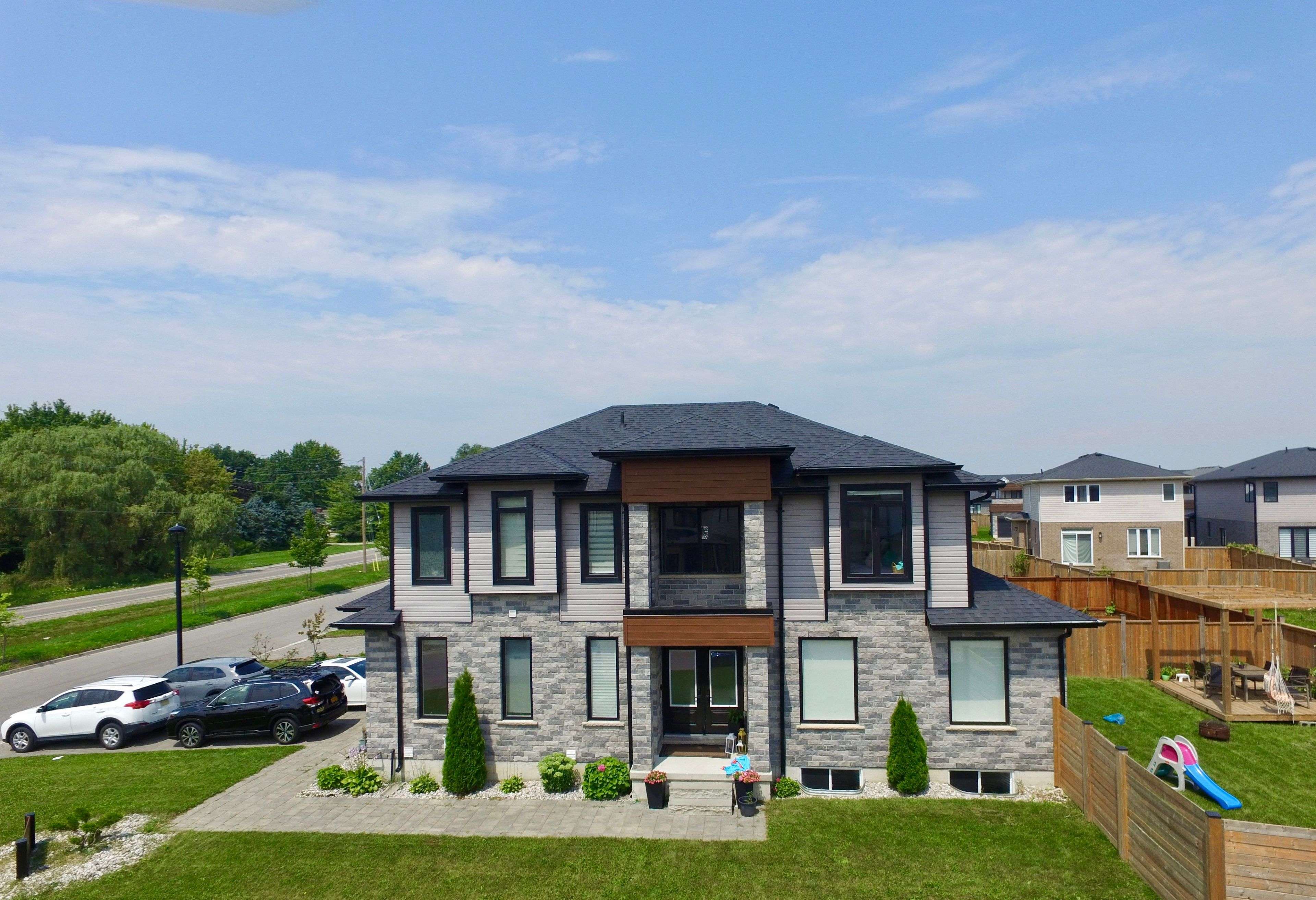 London North, ON N6G 0Y1,1616 Henrica AVE