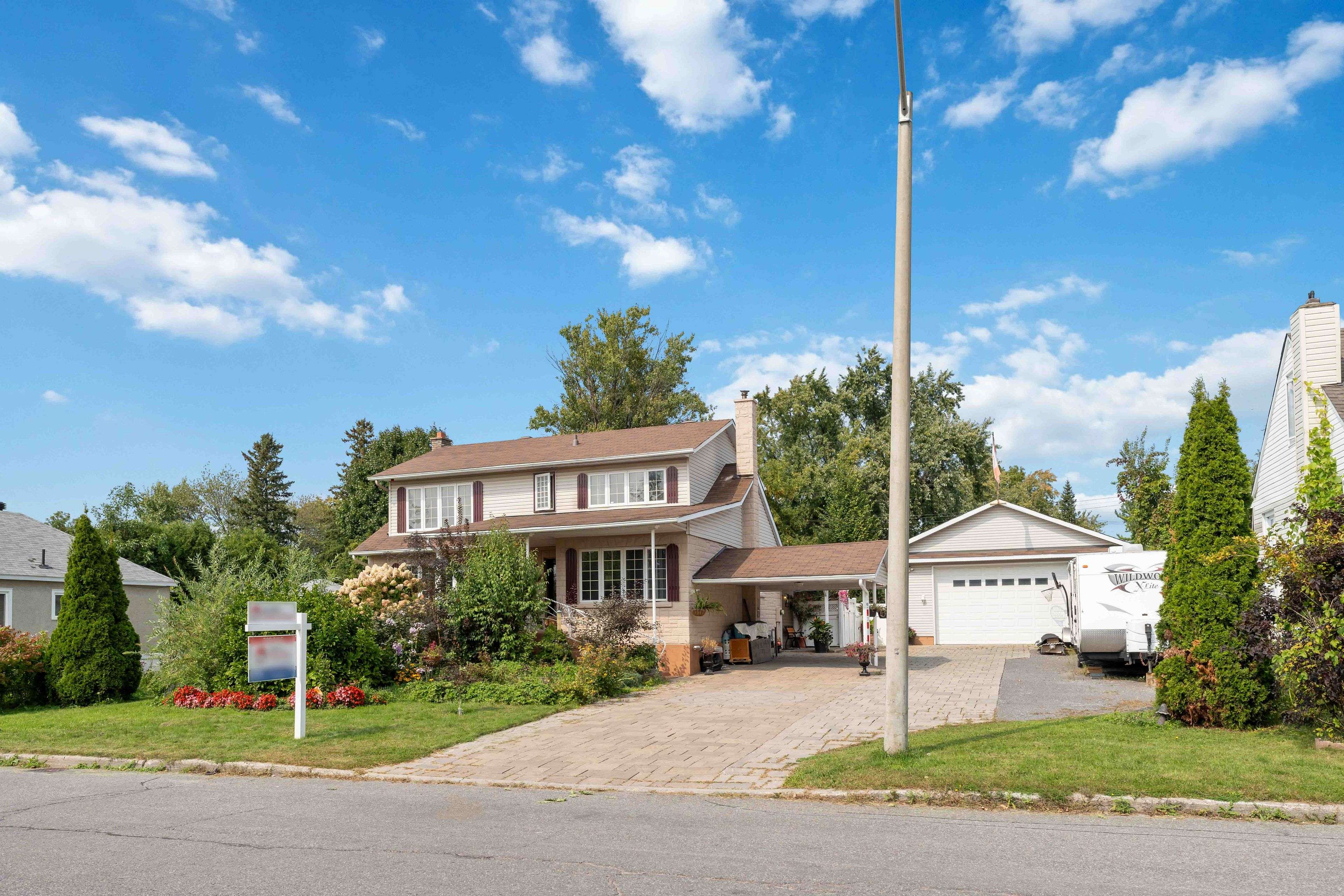 Vanier And Kingsview Park, ON K1K 1A9,431 Blake BLVD