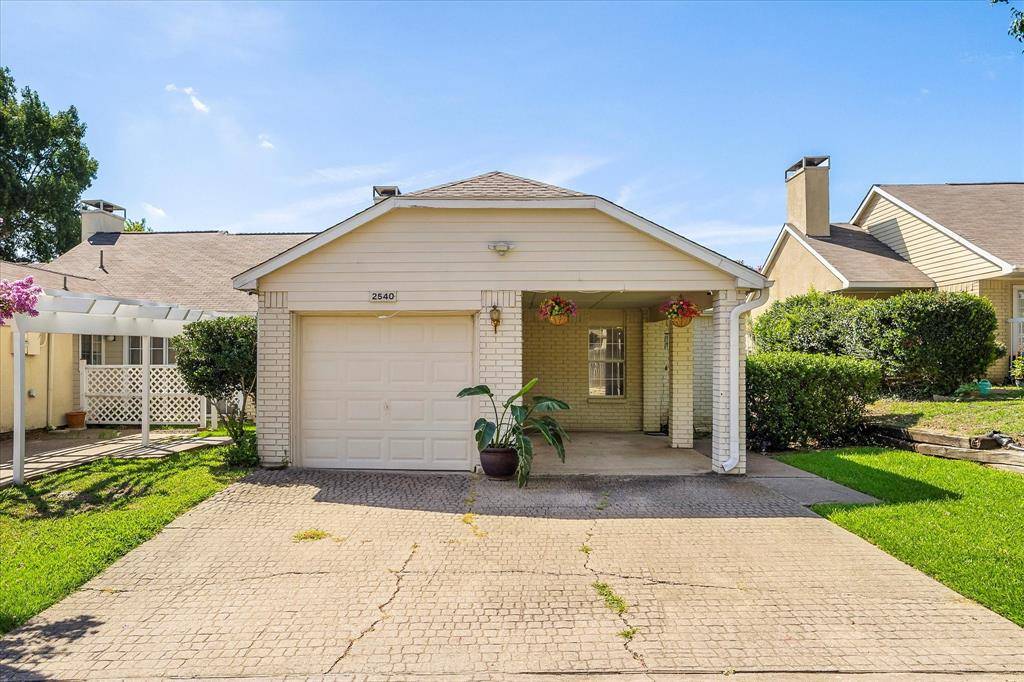 Mesquite, TX 75150,2540 Brook Hollow Court