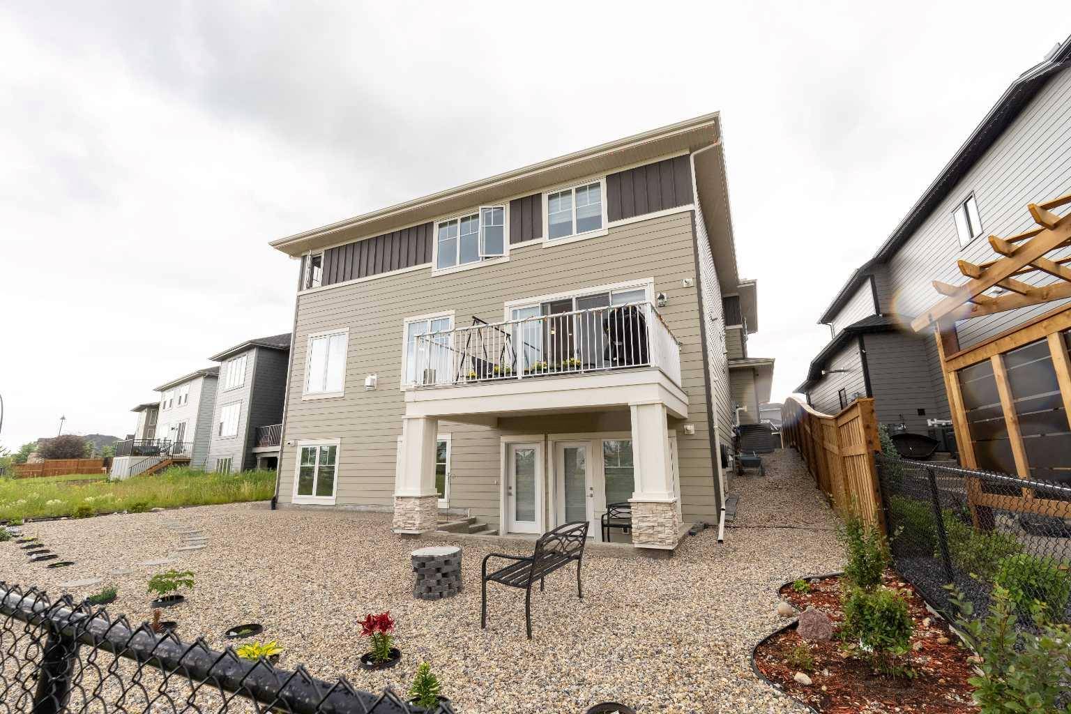 Calgary, AB T2X 2G5,22 Legacy Woods CRES SE