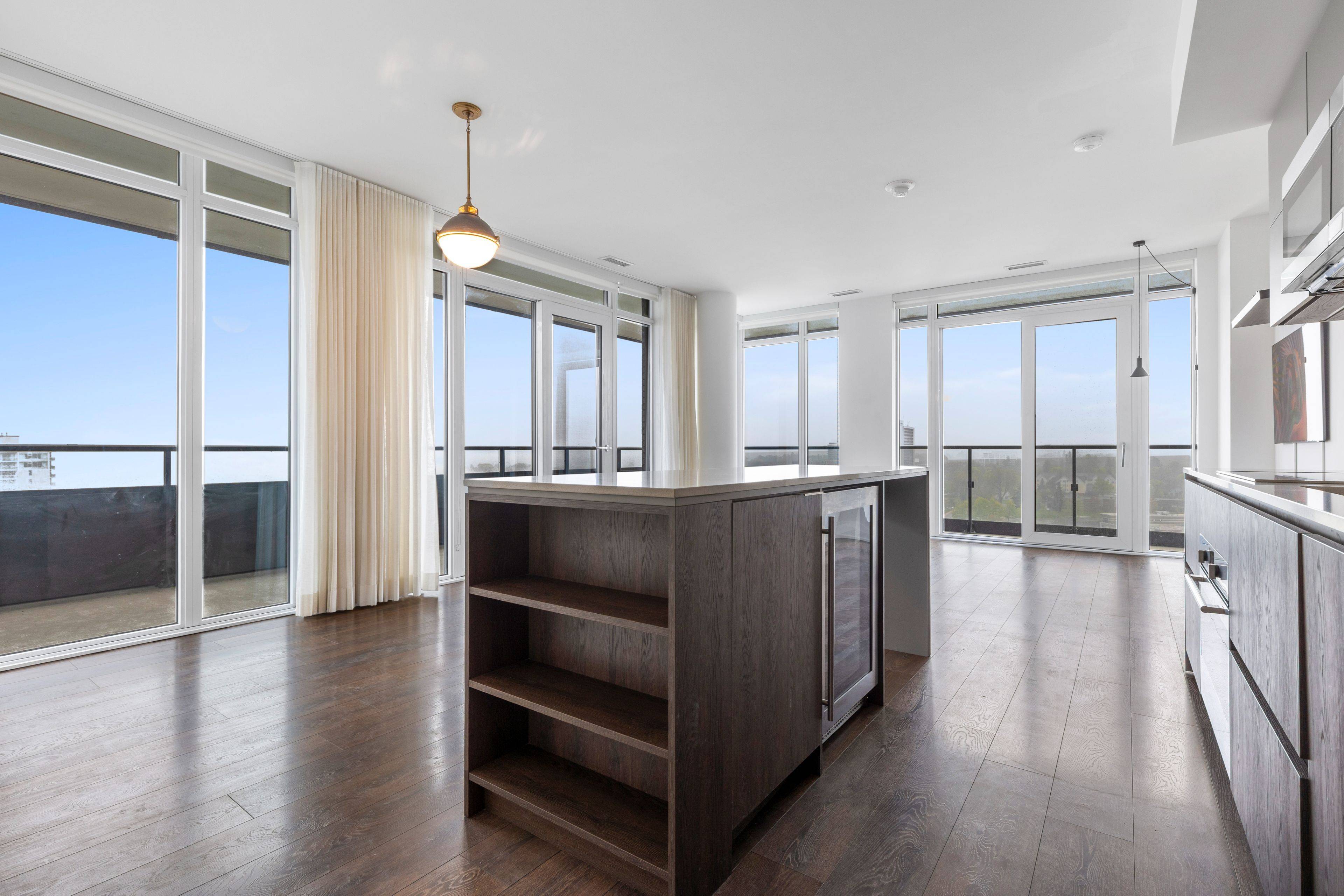 Mississauga, ON L5G 0C2,21 Park ST #1503