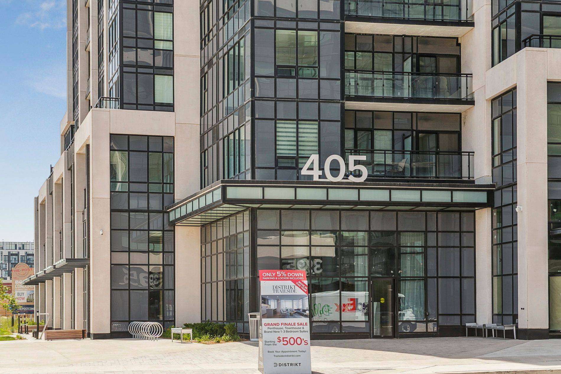 Oakville, ON L6M 5P9,405 Dundas ST W #LPH19