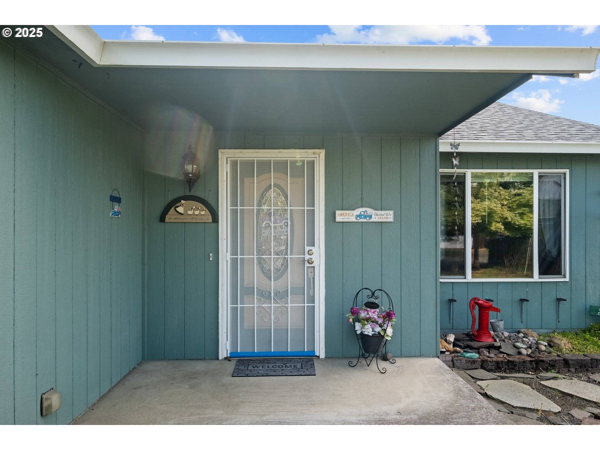 Springfield, OR 97478,426 S 42ND PL