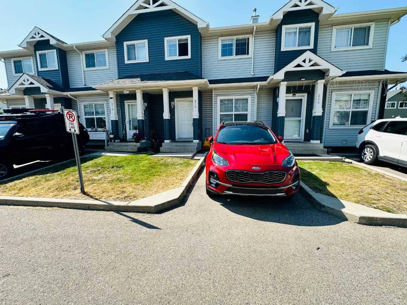 Calgary, AB T3J 0C1,111 Tarawood LN NE #216