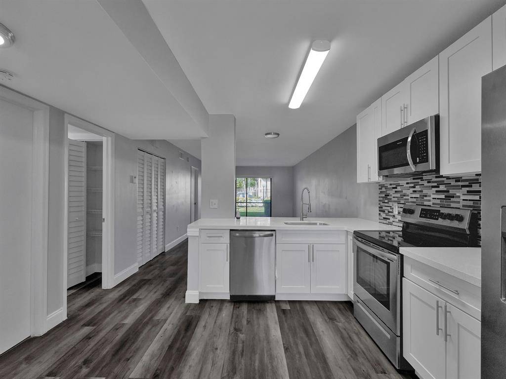Boca Raton, FL 33428,[StreetName,UnitNumber,StreetNumber,StreetDirPrefix]