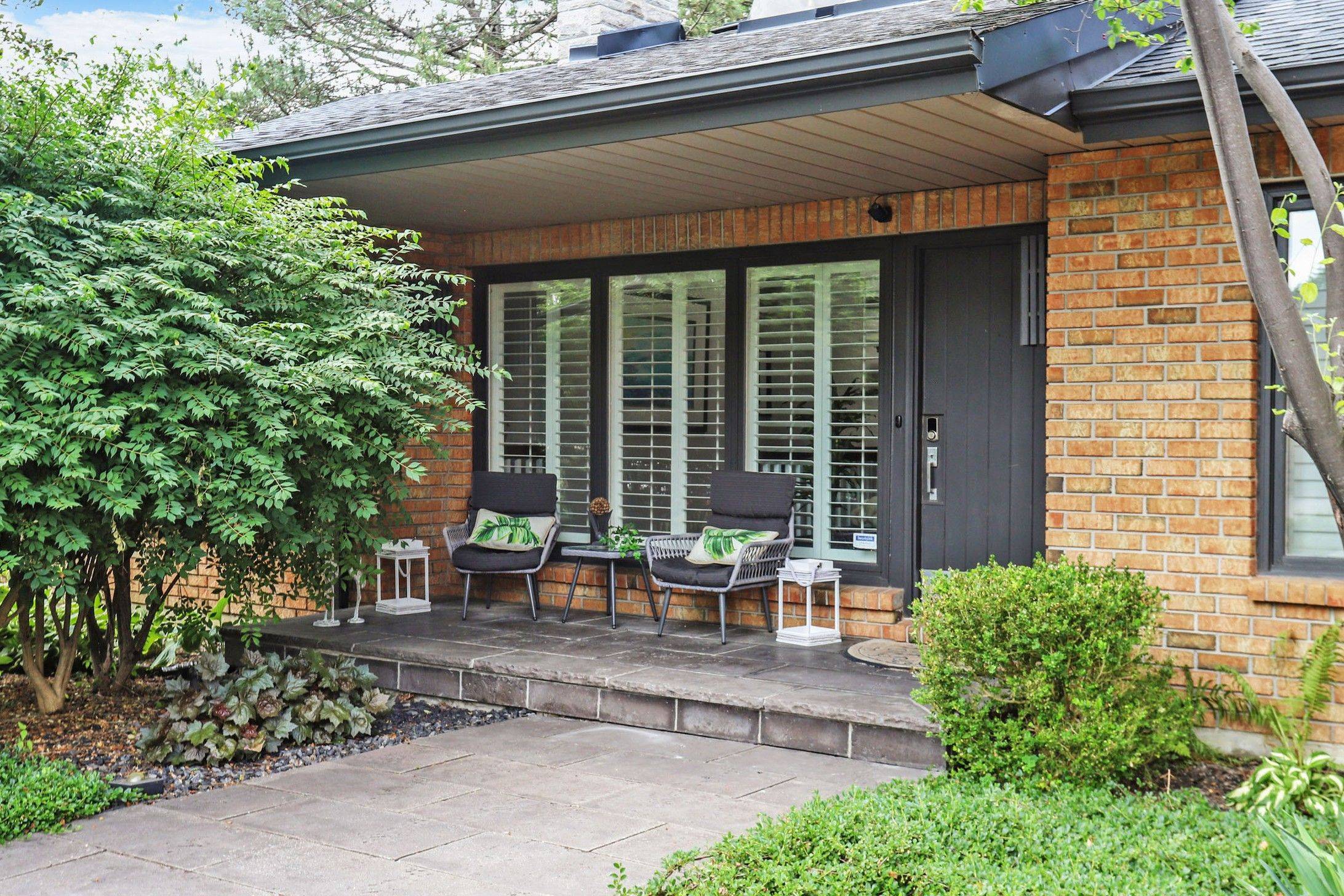 King, ON L7B 1C3,29 Curtis CRES