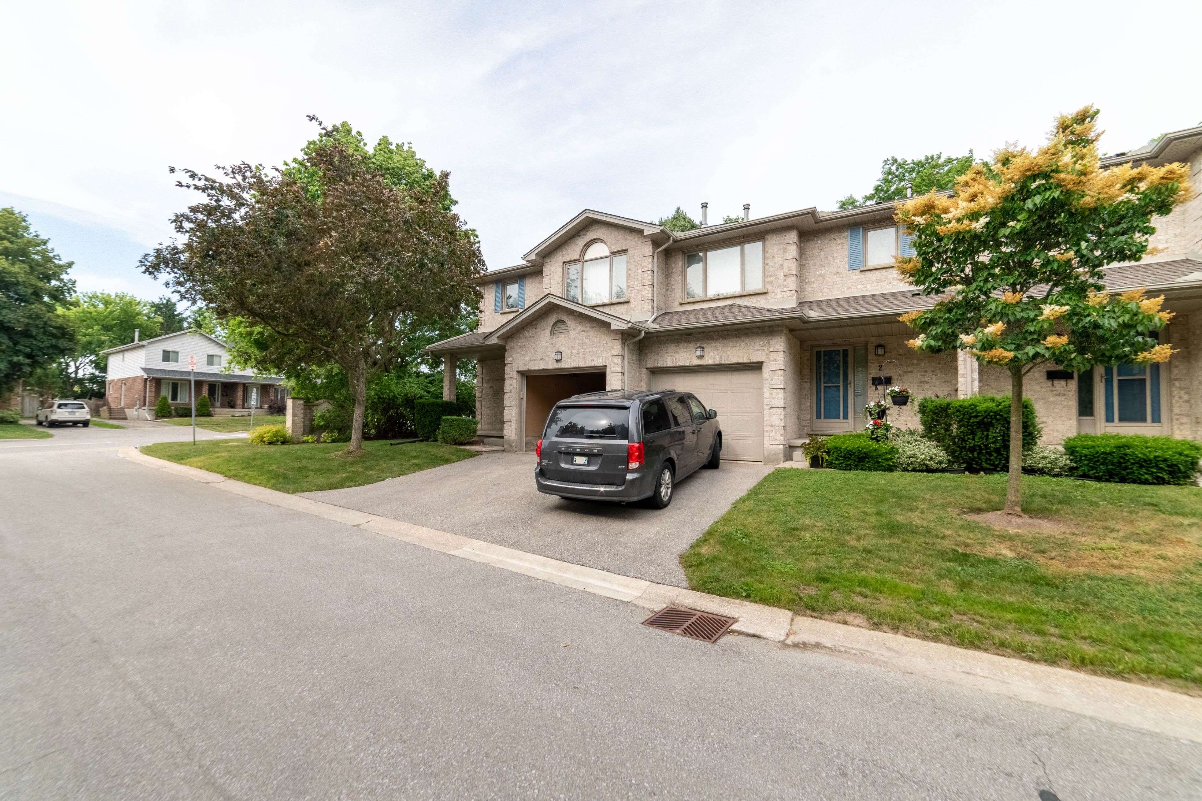 London North, ON N5X 3X8,155 Killarney RD #1