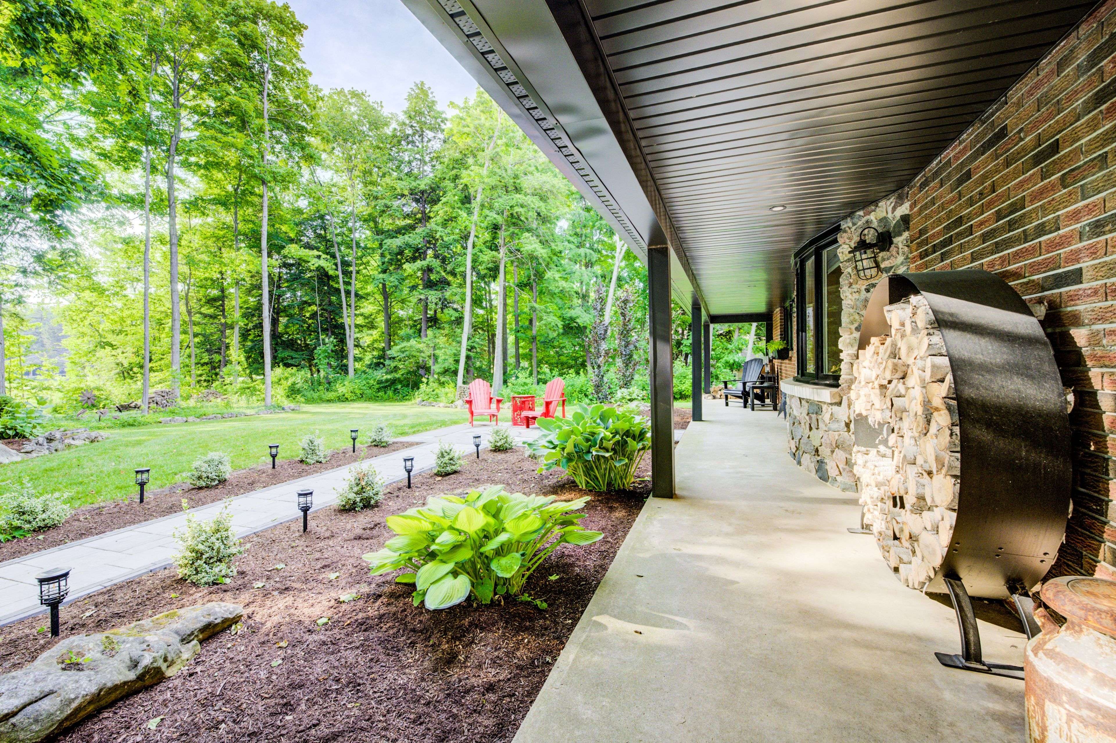 Wellesley, ON N0B 2M0,2215 Herrgott RD