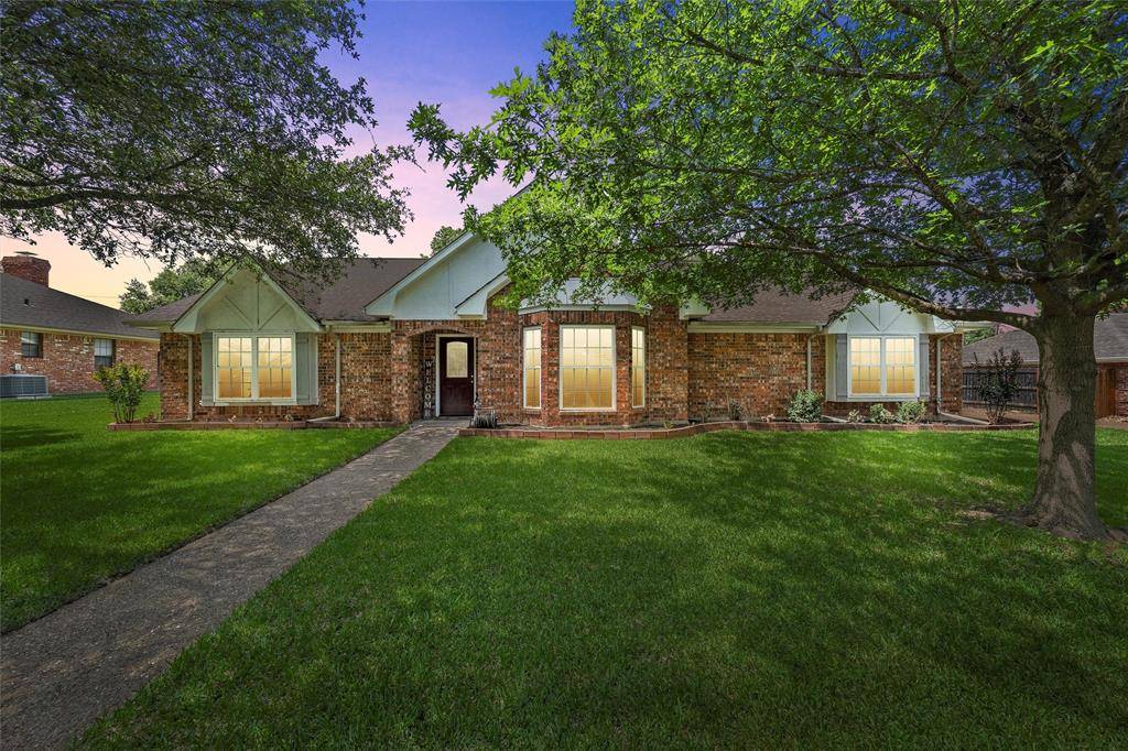 Hewitt, TX 76643,1221 Walden Street