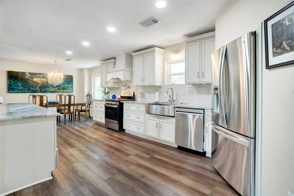 Lakeside, TX 76108,110 Vanshire Road W