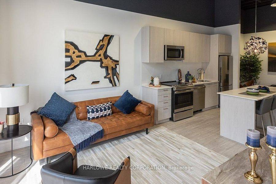 Newmarket, ON L3Y 0H7,185 Deerfield RD #1108