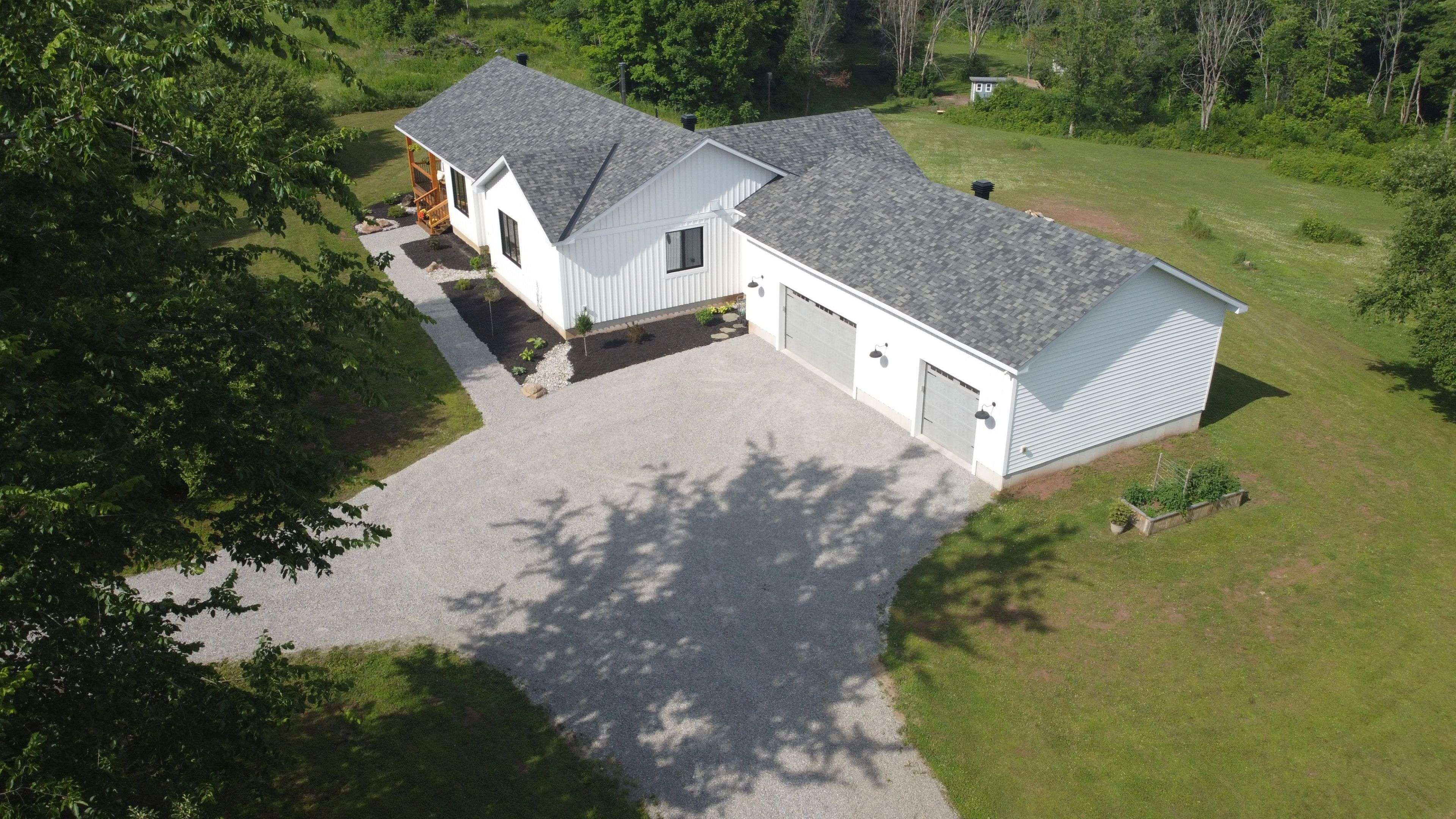 Rideau Lakes, ON K0G 1V0,4421M Old Kingston RD