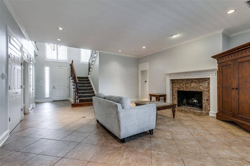 Dallas, TX 75252,5807 Covehaven Drive
