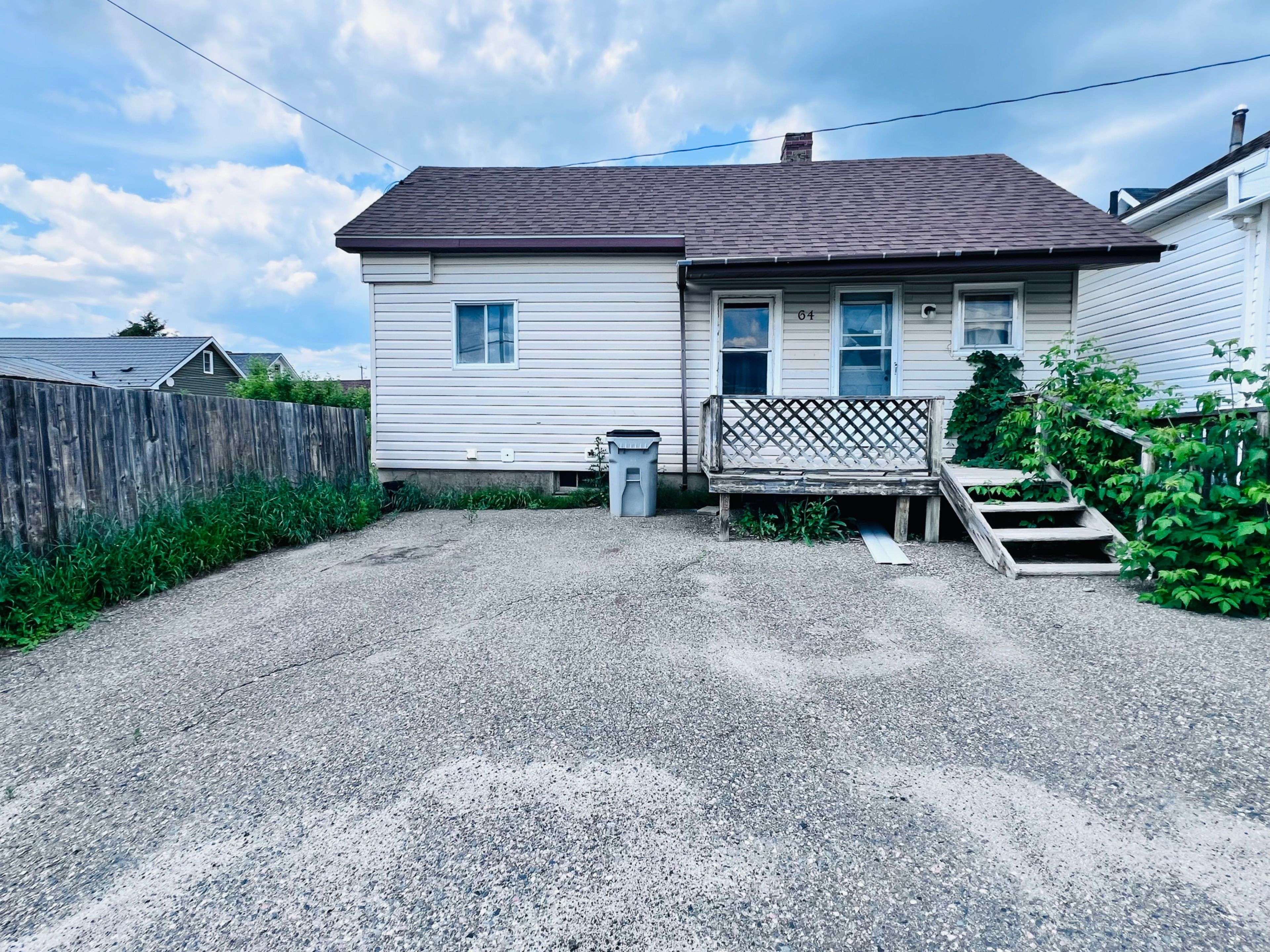 Timmins, ON P4N 6B9,203 Maple ST N