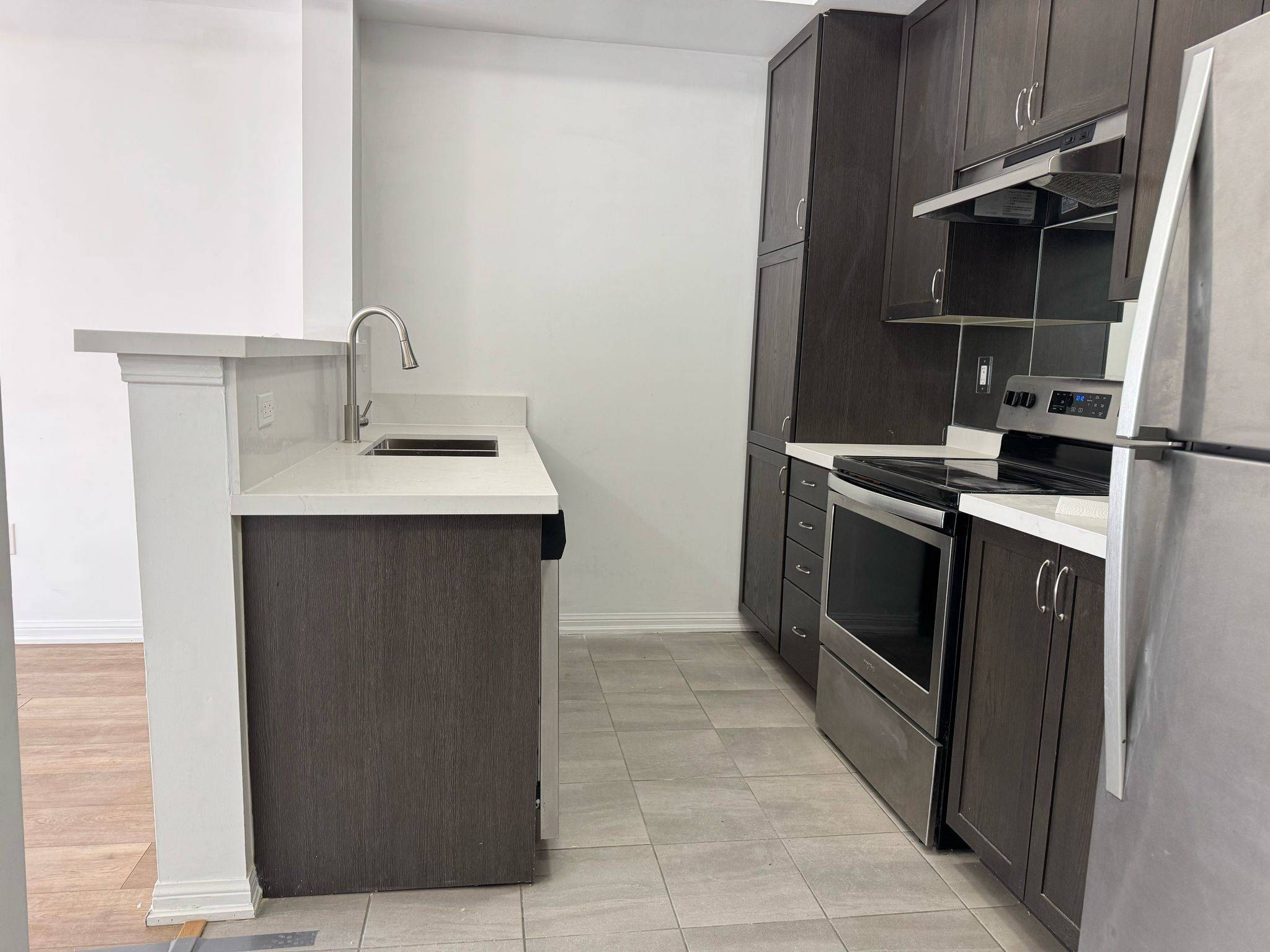 Brampton, ON L7A 0A1,250 Sunny Meadow BLVD #329