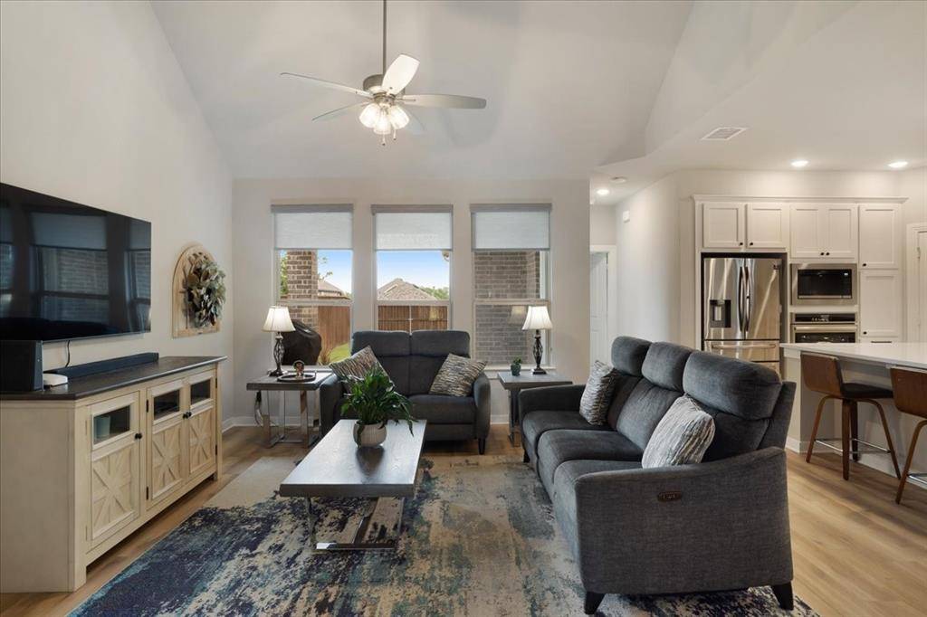 Denison, TX 75020,3913 Southbend Court