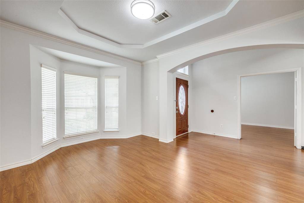 Grand Prairie, TX 75052,5283 W Cove Way