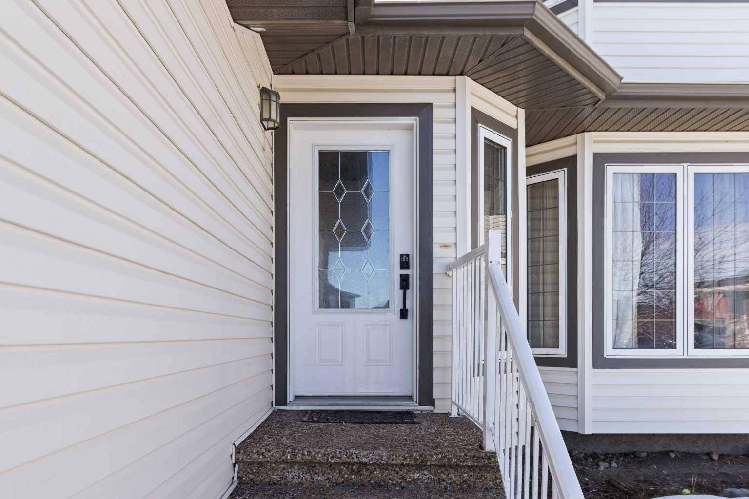 Fort Mcmurray, AB T9K 0E7,126 Pearl Bay