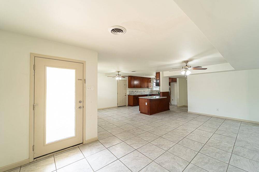 Abilene, TX 79605,2117 Ivanhoe Lane