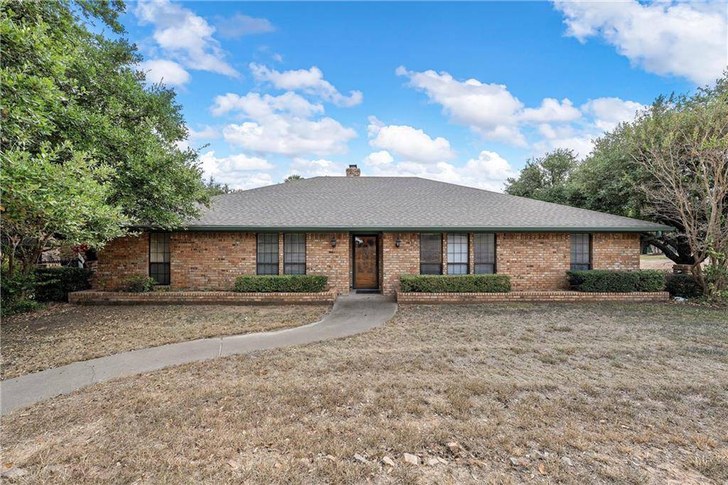Woodway, TX 76712,9901 Oak Ridge Circle