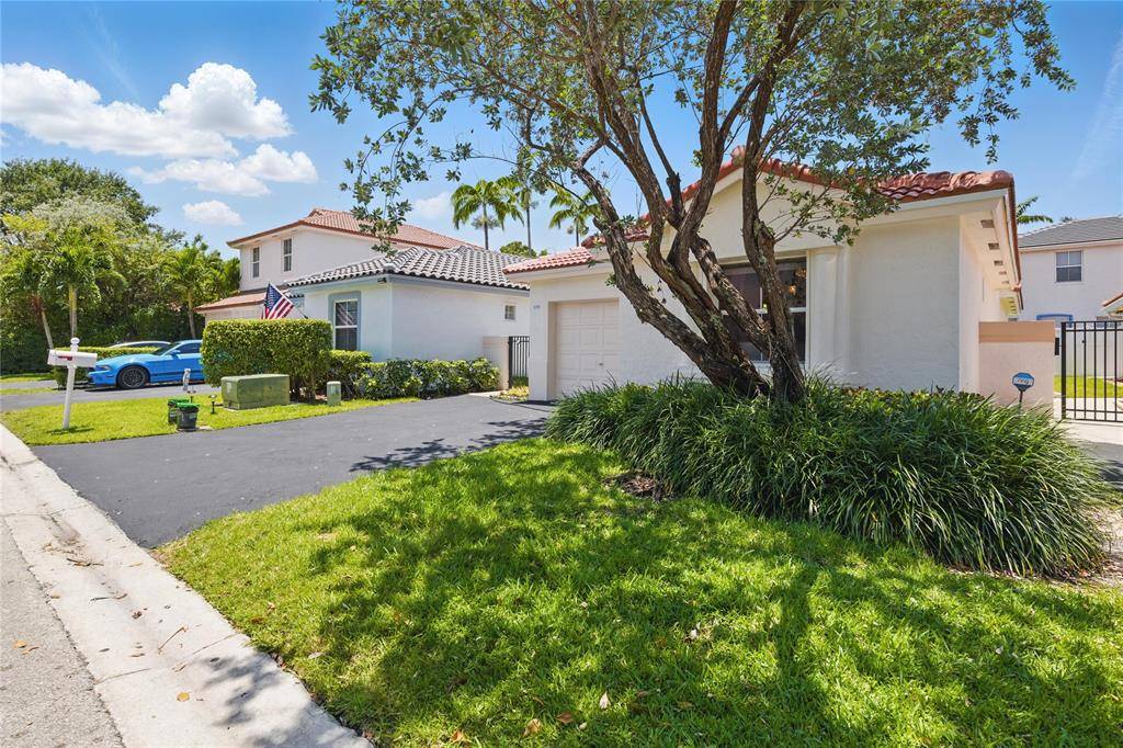 Plantation, FL 33317,Address not disclosed