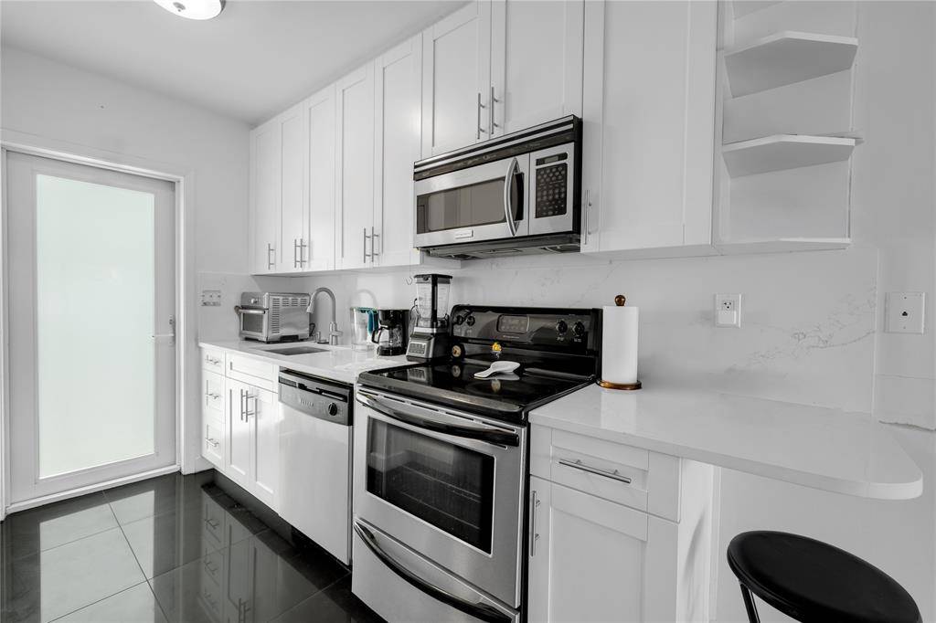 Fort Lauderdale, FL 33308,3250 NE 28th St #210
