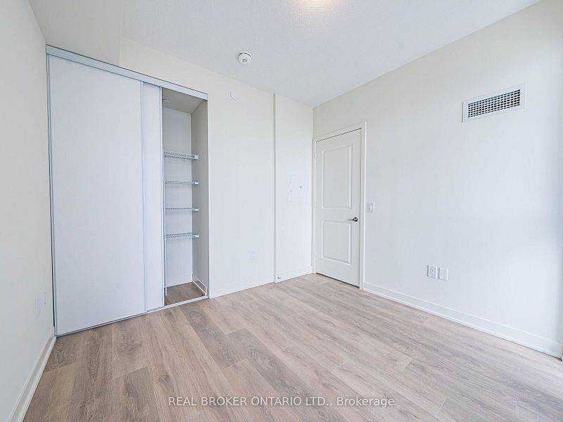 Toronto W06, ON M8V 0G9,38 Annie Craig DR #5007