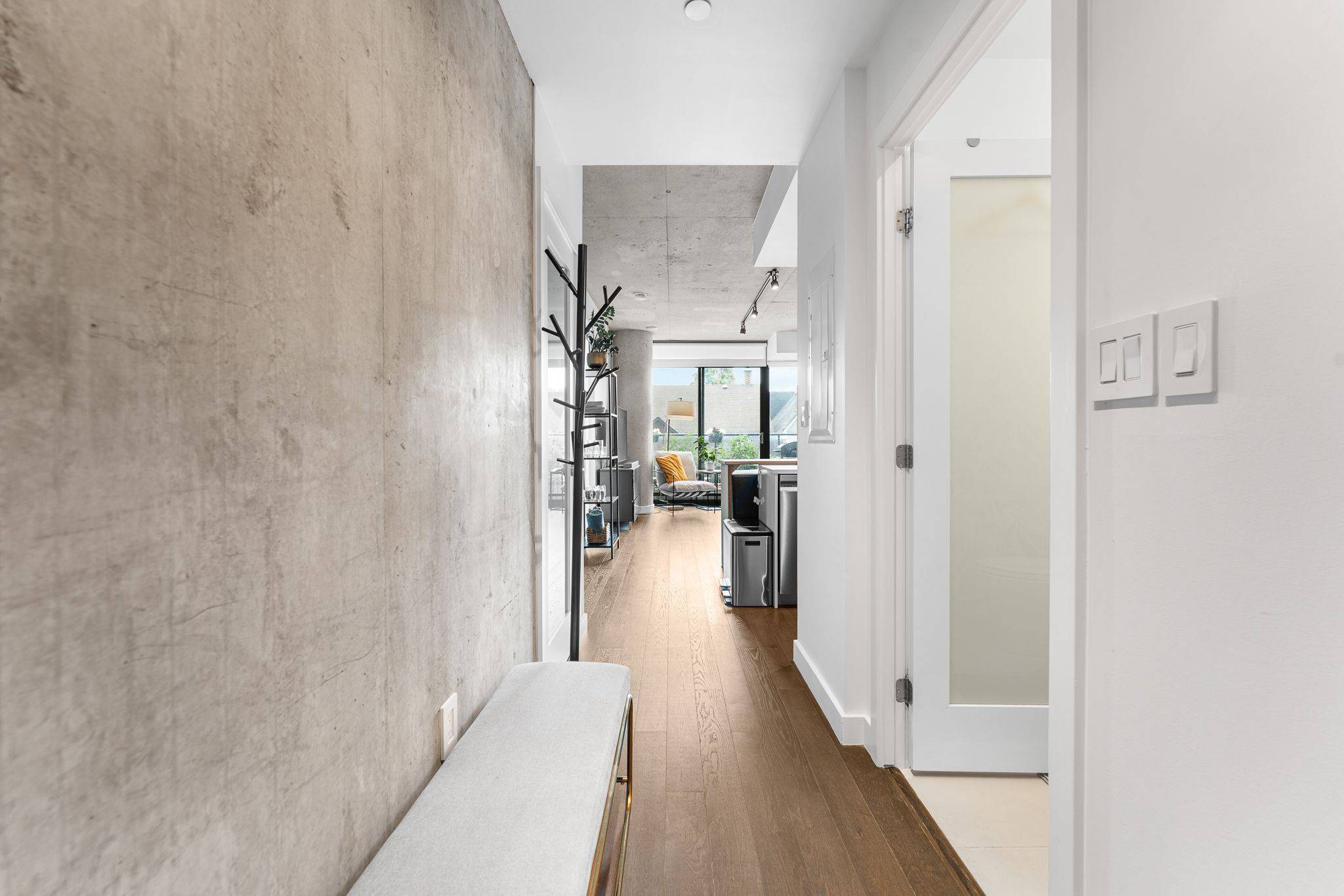 Ottawa Centre, ON K1R 0C1,224 Lyon ST #303