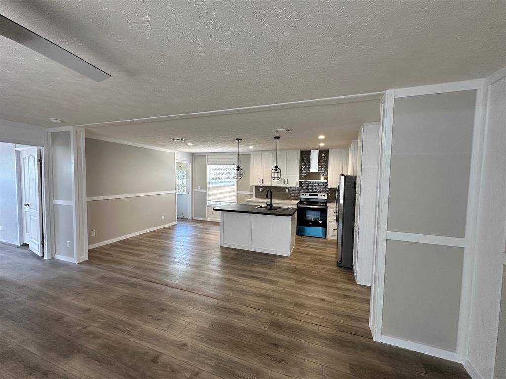 Granbury, TX 76048,917 Arkansas River Drive