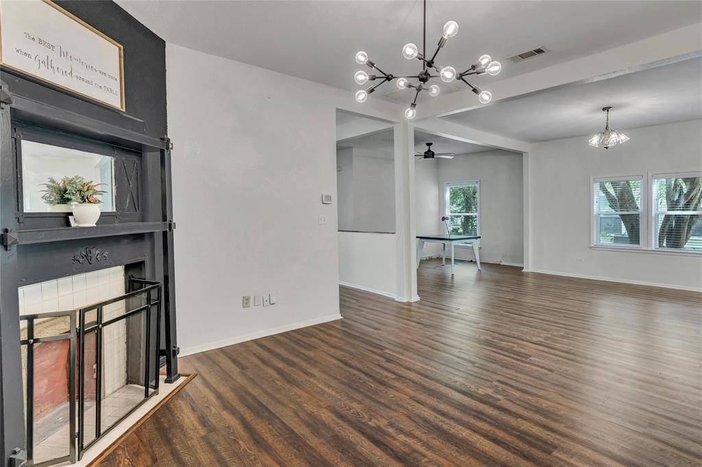 Cleburne, TX 76033,416 W Willingham Street