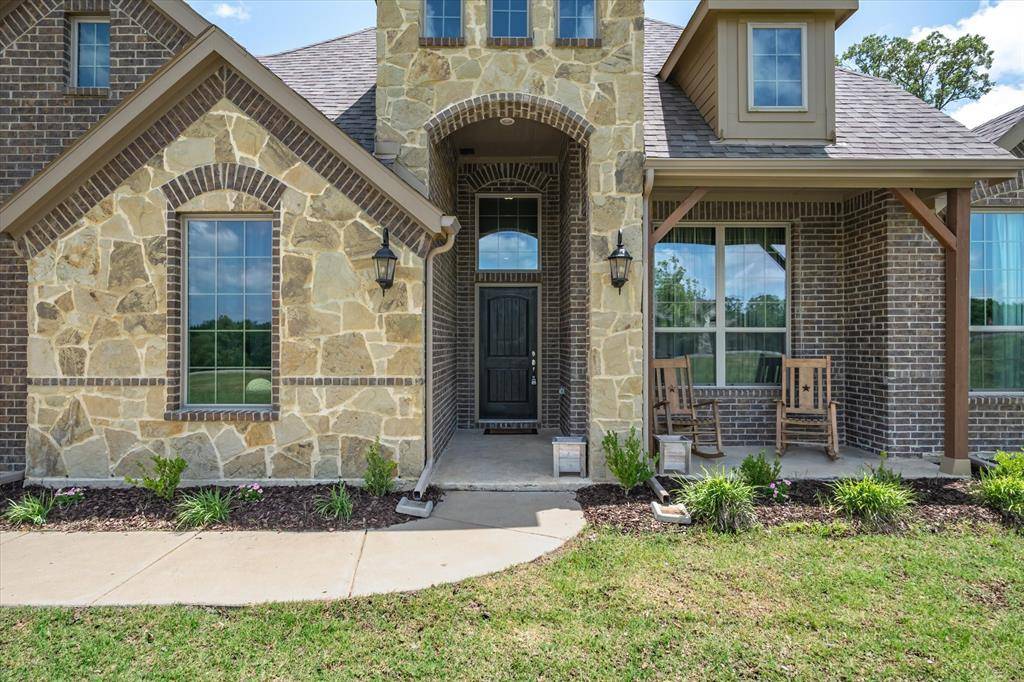 Edgewood, TX 75117,393 Private Road 7017