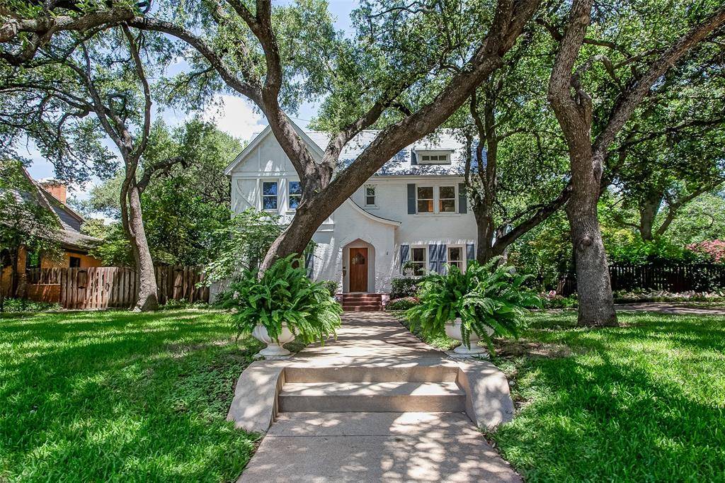 Fort Worth, TX 76116,6224 Curzon Avenue