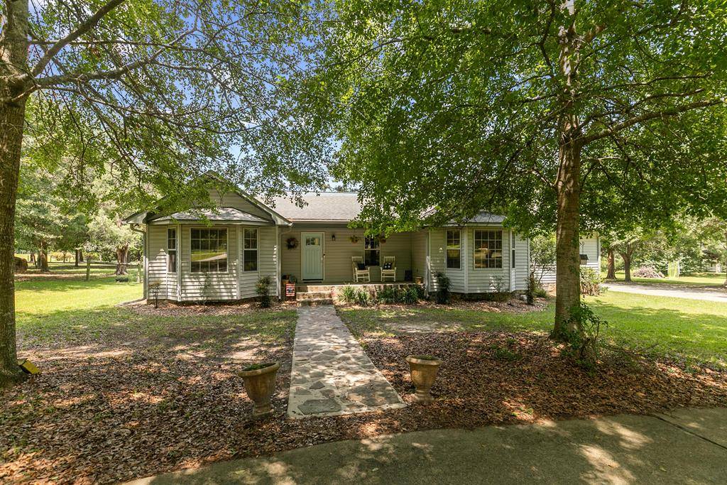 Ashford, AL 36312,1491 Ashford Road