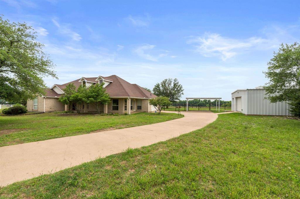 Waxahachie, TX 75167,344 Bakers Branch Road