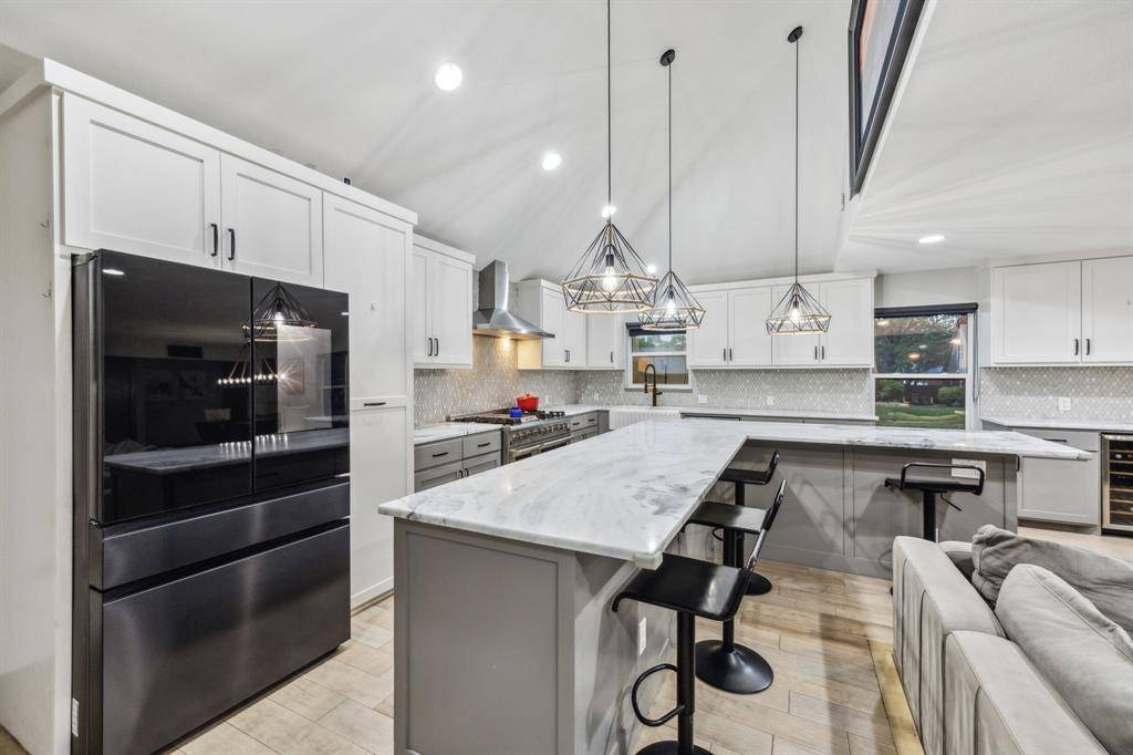 Dallas, TX 75240,13326 Rolling Hills Lane