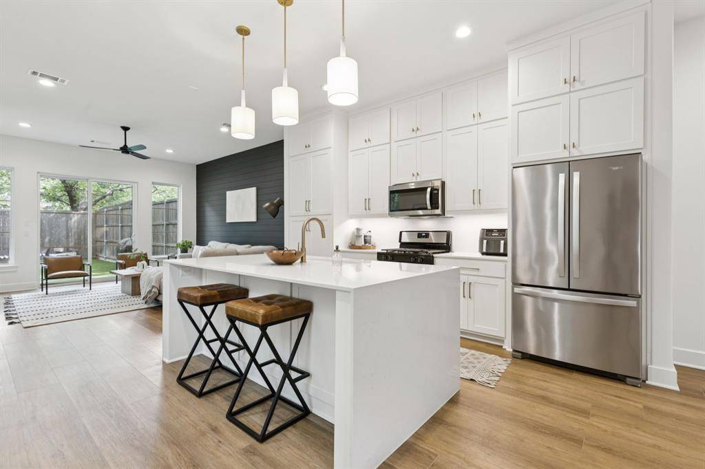 Dallas, TX 75214,5627 Santa Fe Avenue
